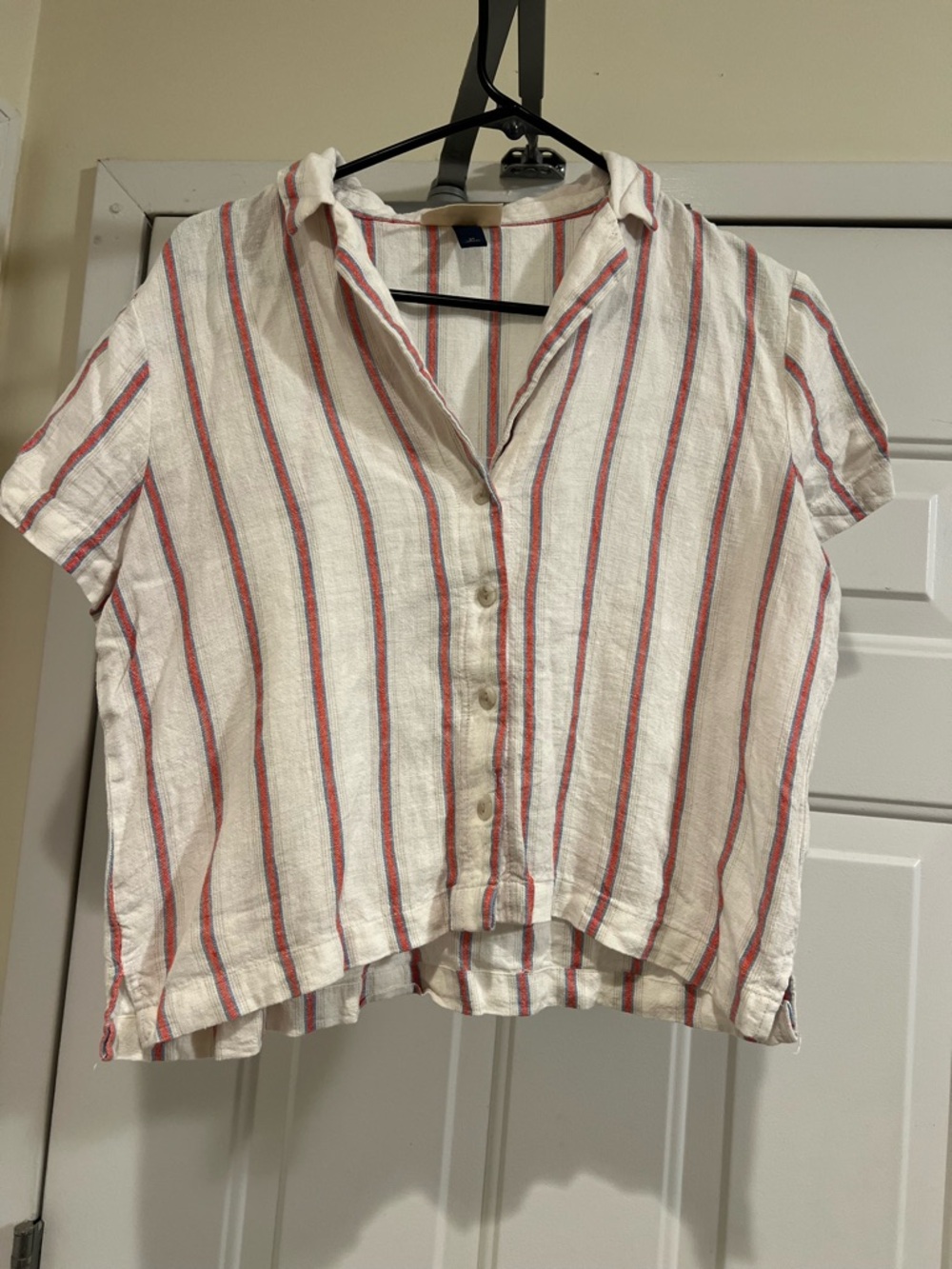 Universal Thread White Button-Front Top with Red and Gray Stripes